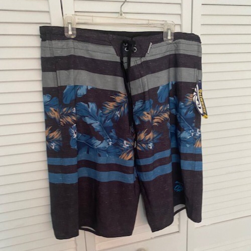 Men's Jamaica swim trunks, size 40